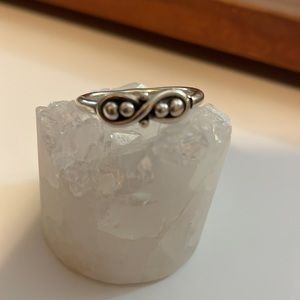 Custom sterling infinity ring